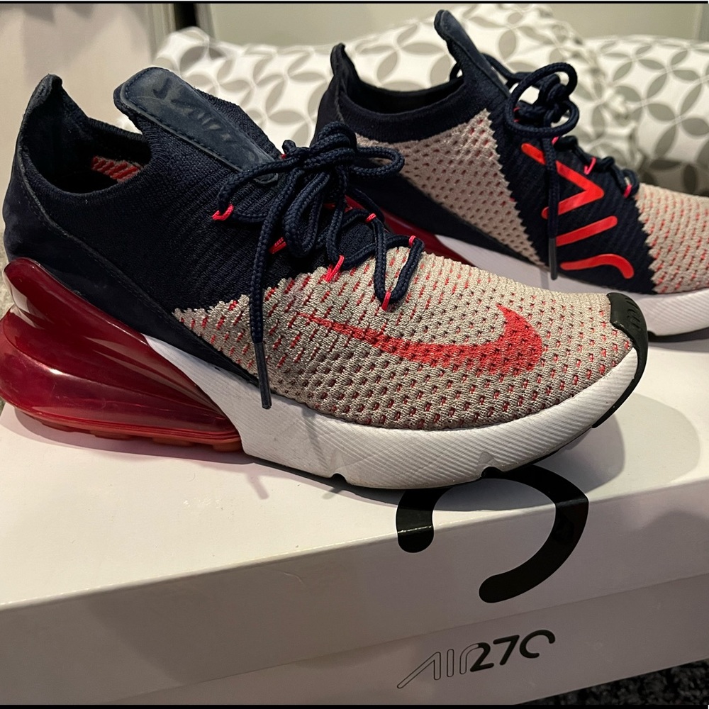 Nike Air Max 270 flynit